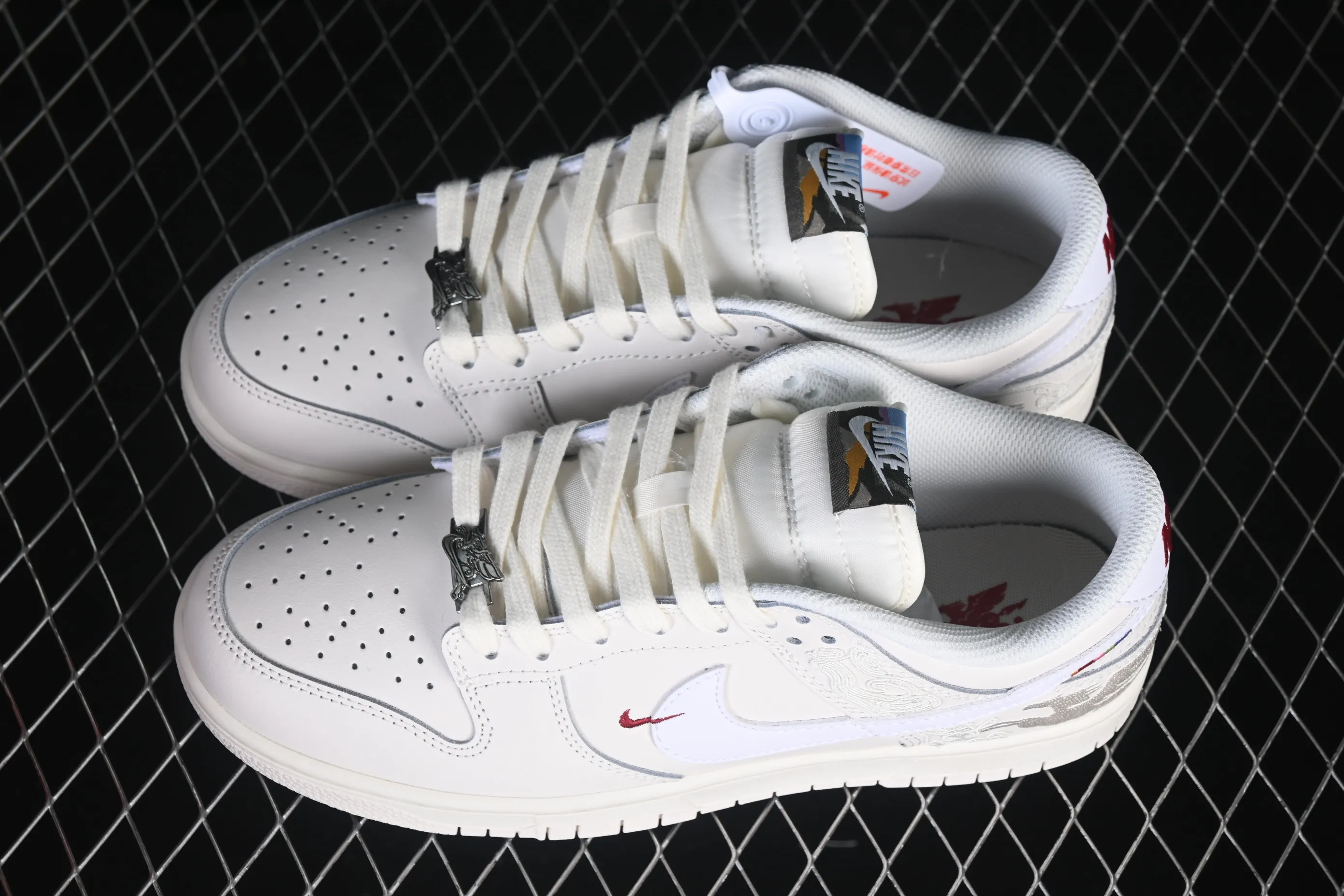 All categories Nk SB Dunk series Nk SB Dunk Low low-top sneakers Nike SB Dunk Low Year of the Horse limited low-top casual sneakers IQ1120-011